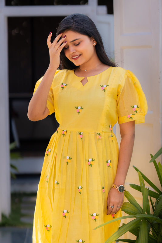 Iyal premium mul chanderi maternity kurti