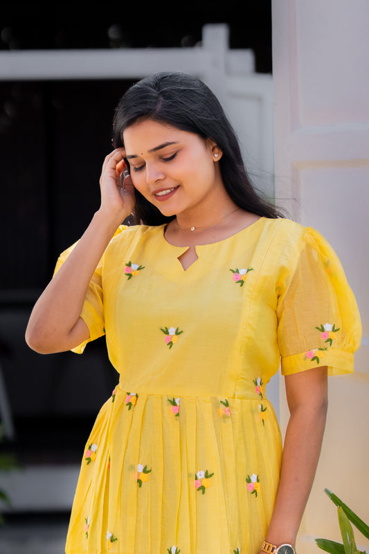 Iyal premium mul chanderi maternity kurti