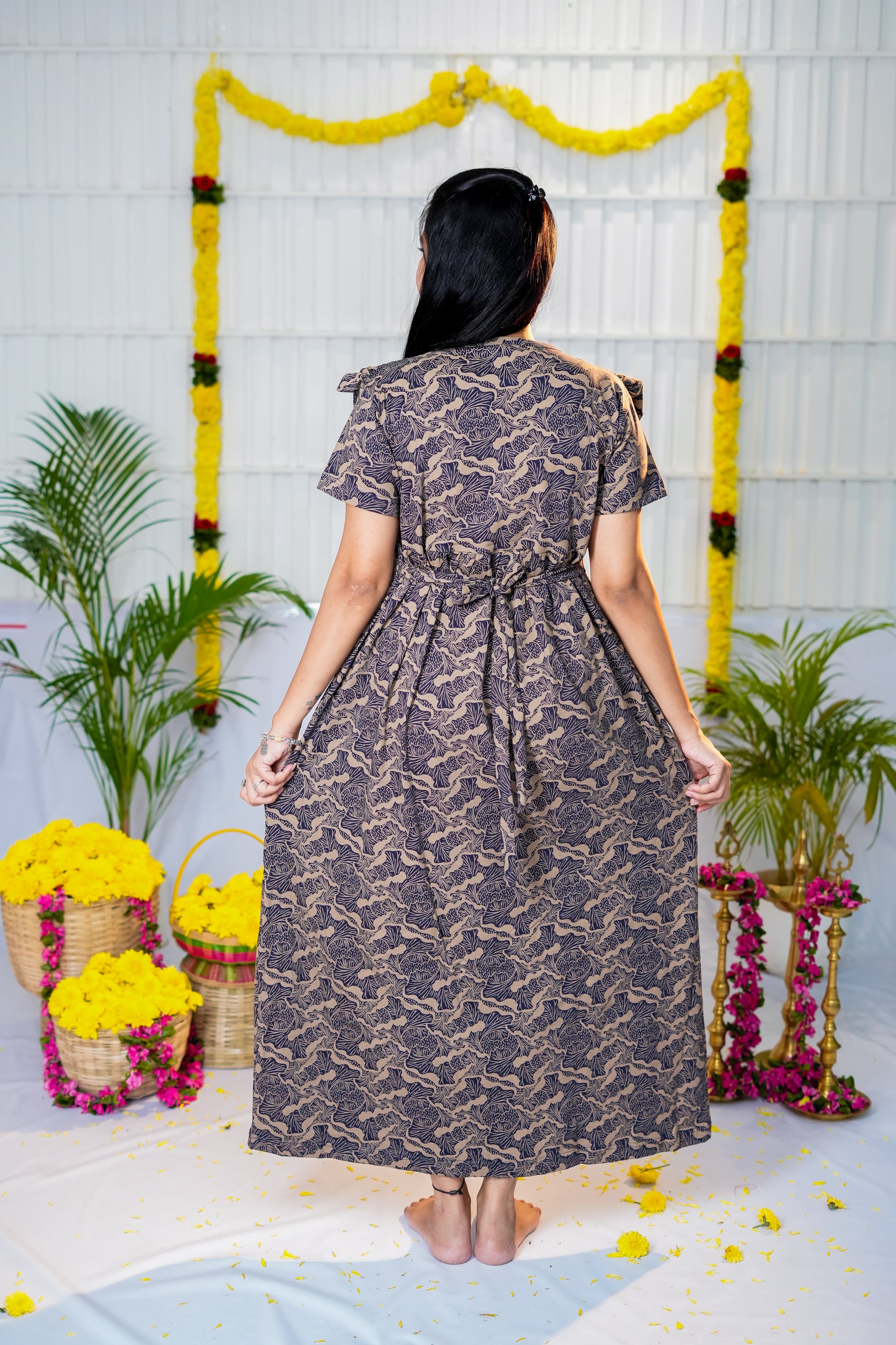 Shiny zipless maternity with shawl