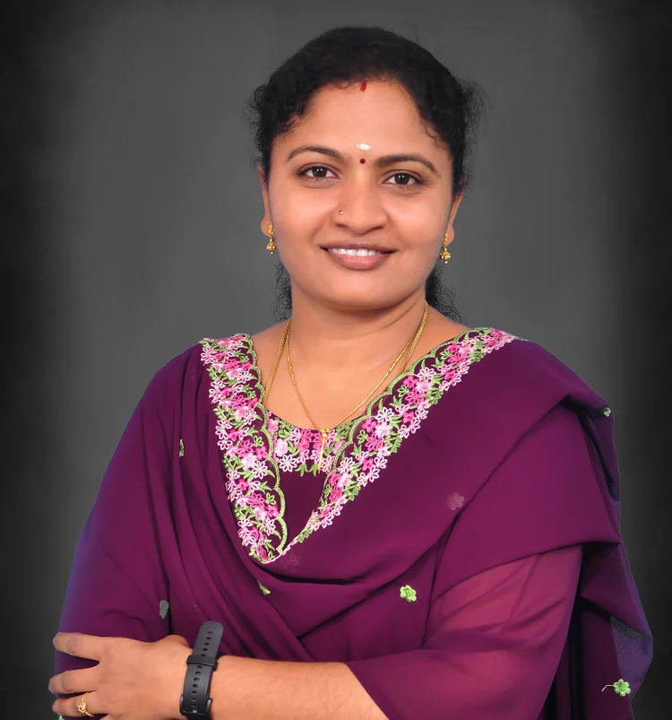 Sathya, Founder of Niram Fashion